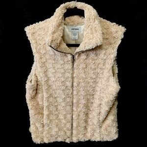 Sisters Faux Fur Zippered Vest